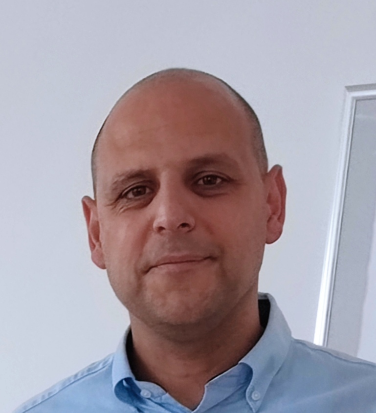 SR